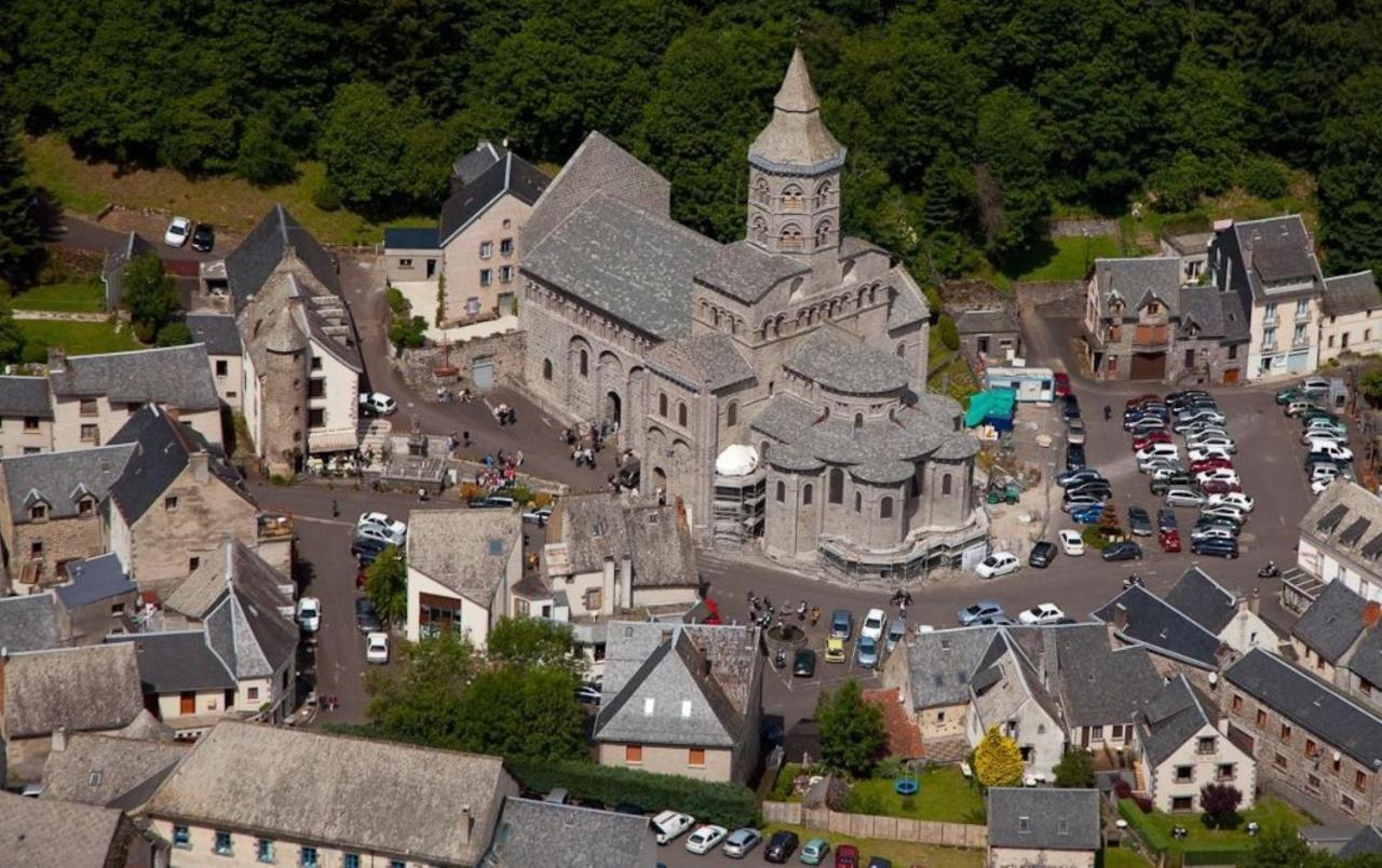 Tulipe, Appartement 5 Personnes, Entre Sancy Et Volcans D'Auvergne Orcival Ngoại thất bức ảnh